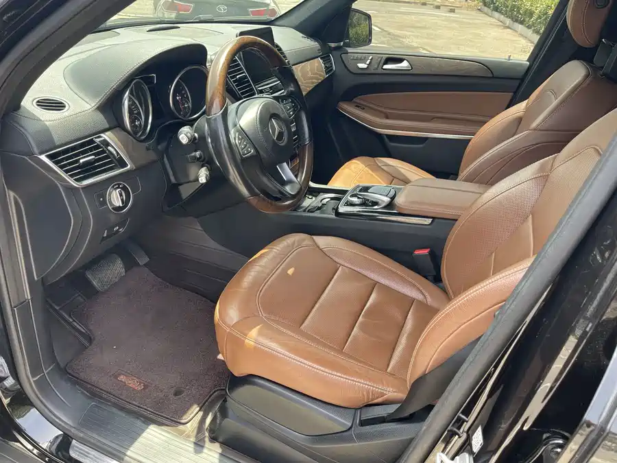Mercedes Benz GLS