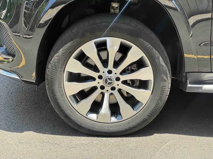 Mercedes Benz GLS