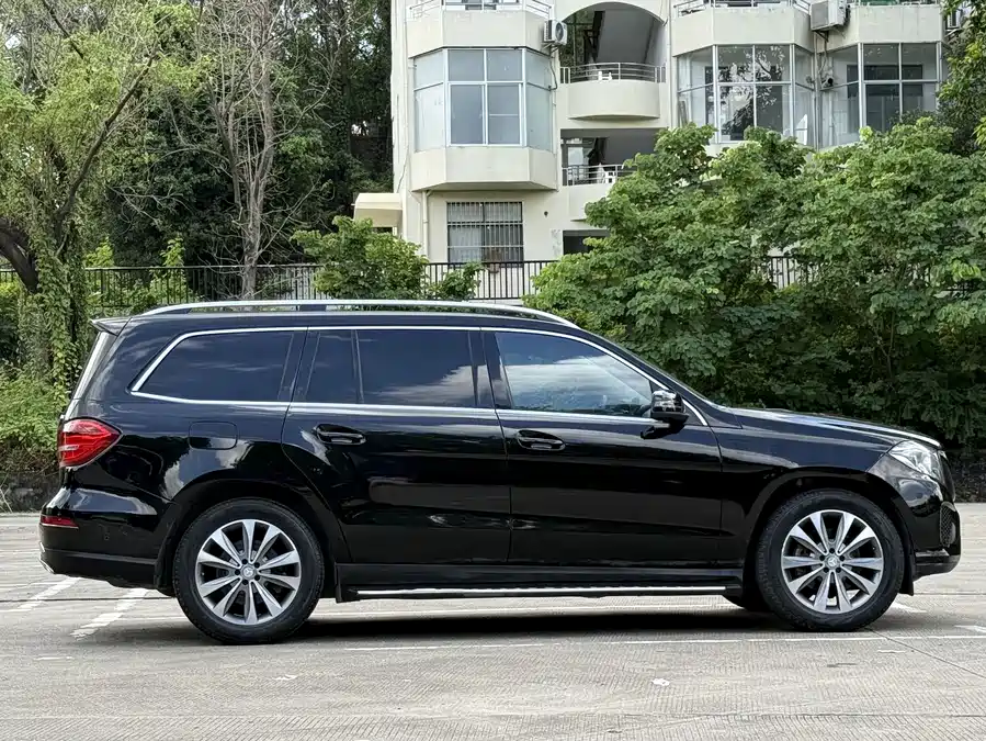 Mercedes Benz GLS