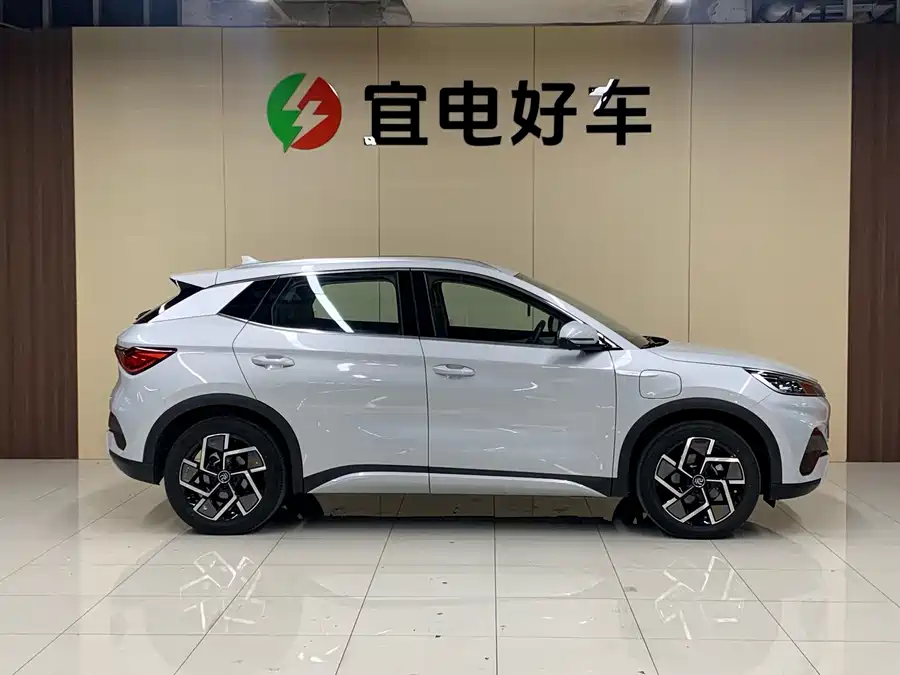 BYD Yuan PLUS