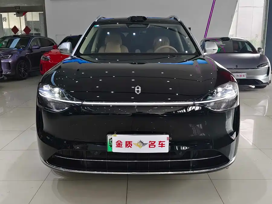 AITO Wenjie M9