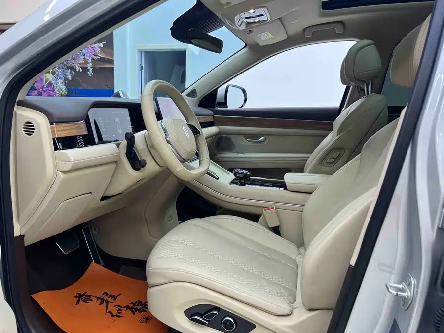 AITO Wenjie M7