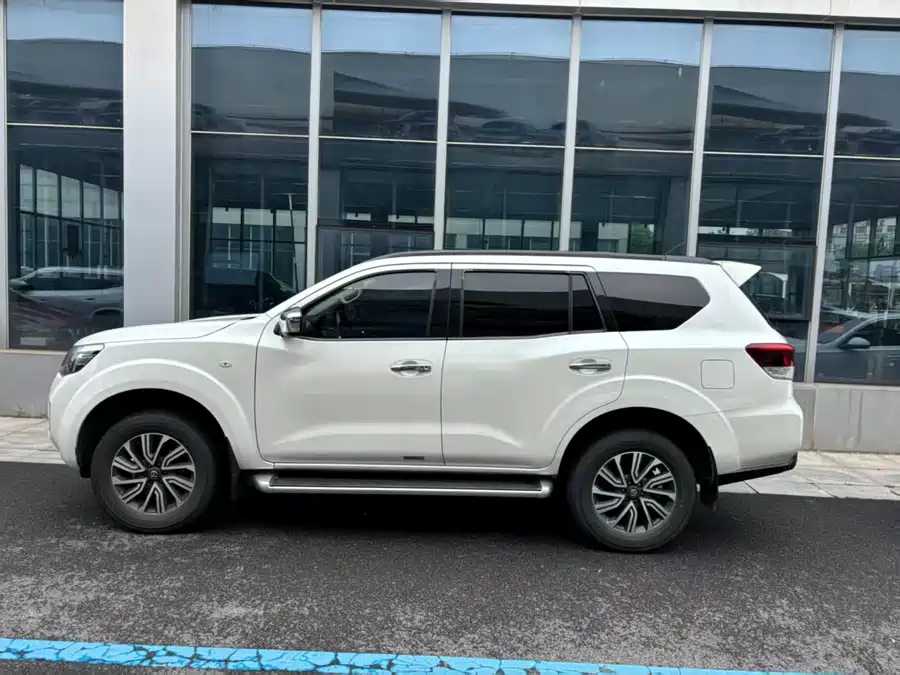 Nissan Terra