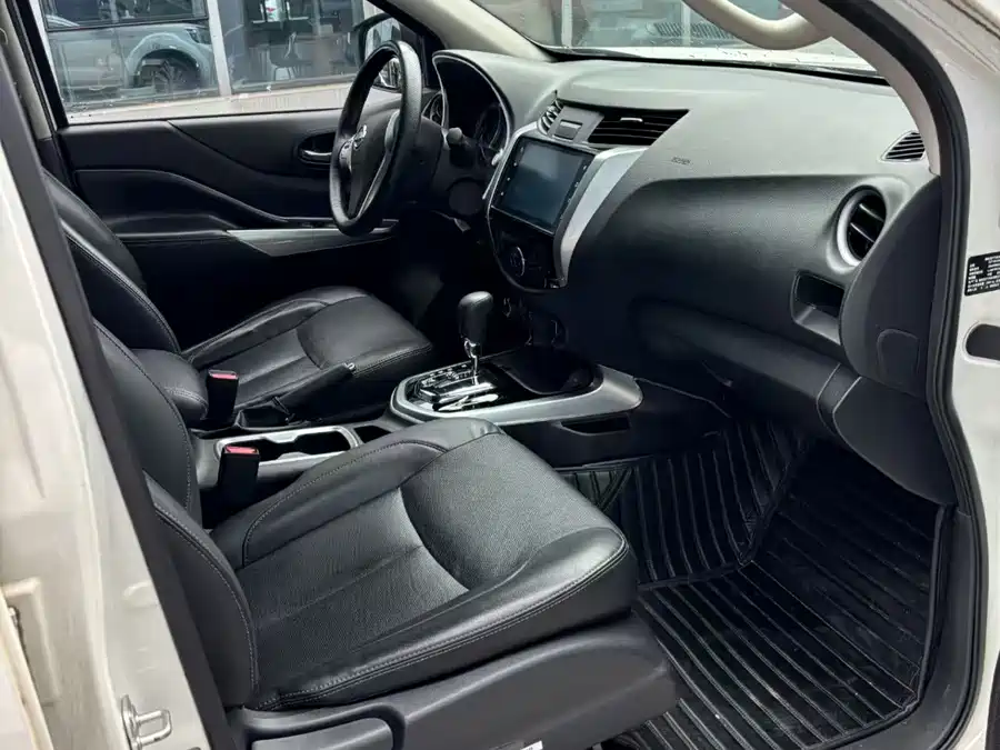 Nissan Terra