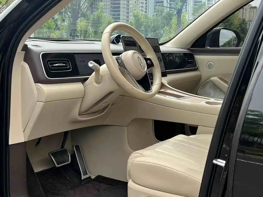 AITO Wenjie M7