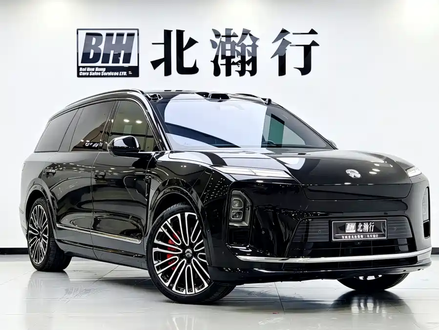 NIO ES8