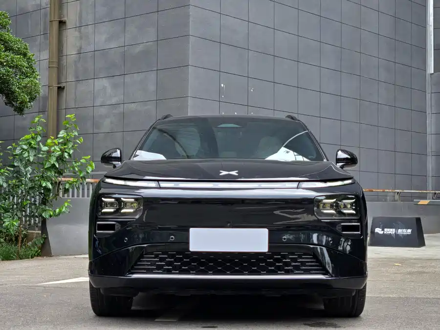 Xpeng G9