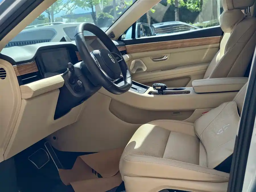AITO Wenjie M5