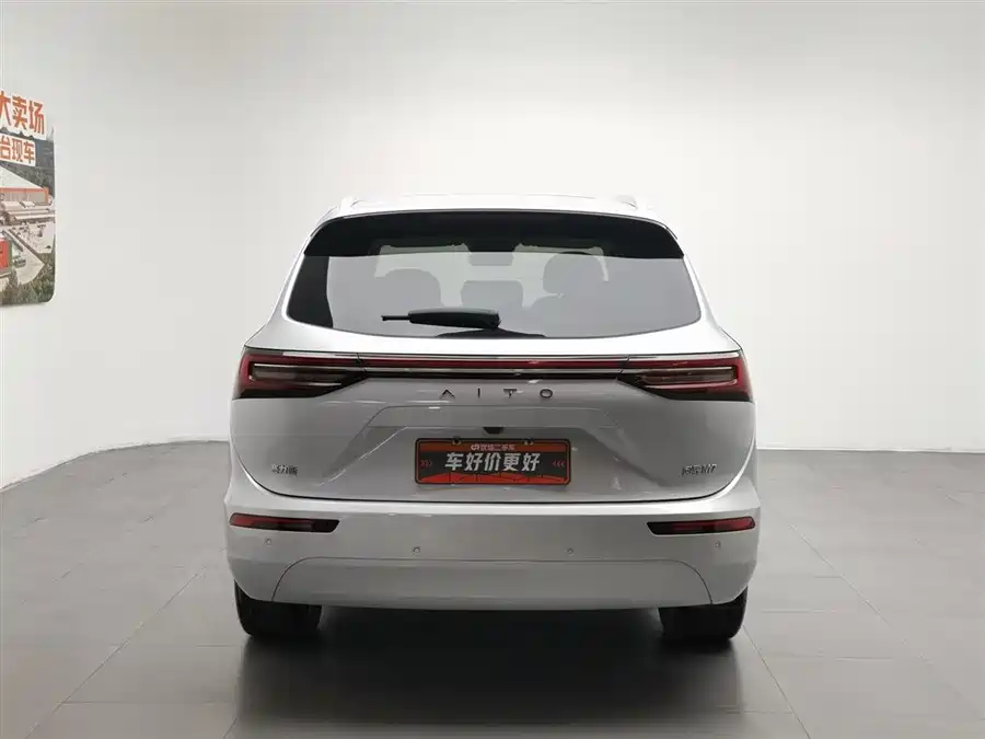 AITO Wenjie M7