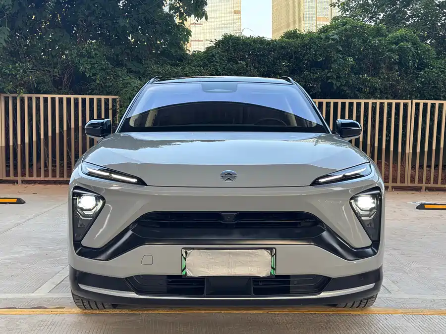 NIO ES6