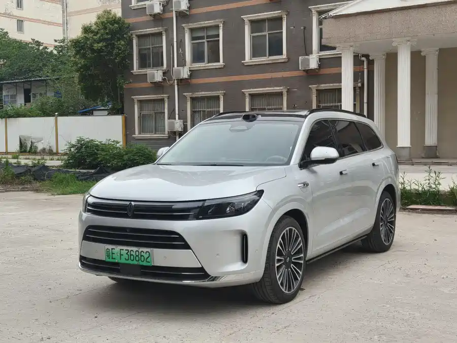 AITO Wenjie M7