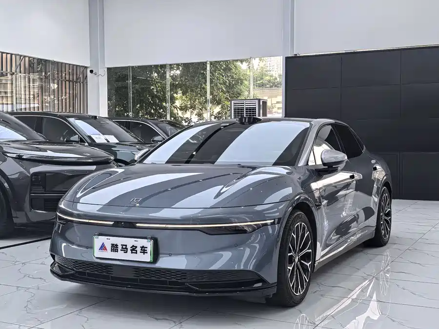 Zeekr 007