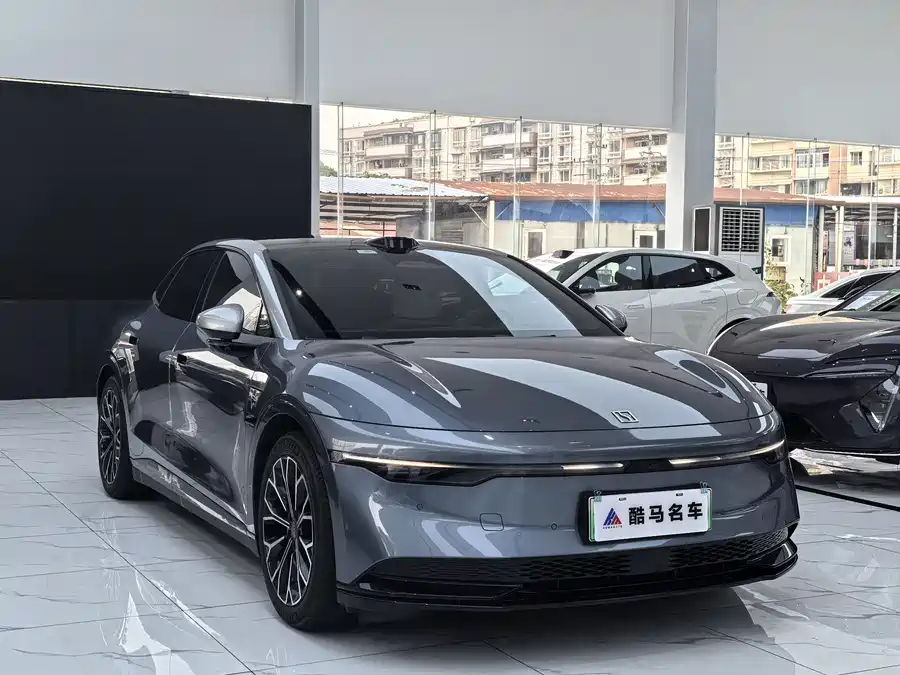 Zeekr 007