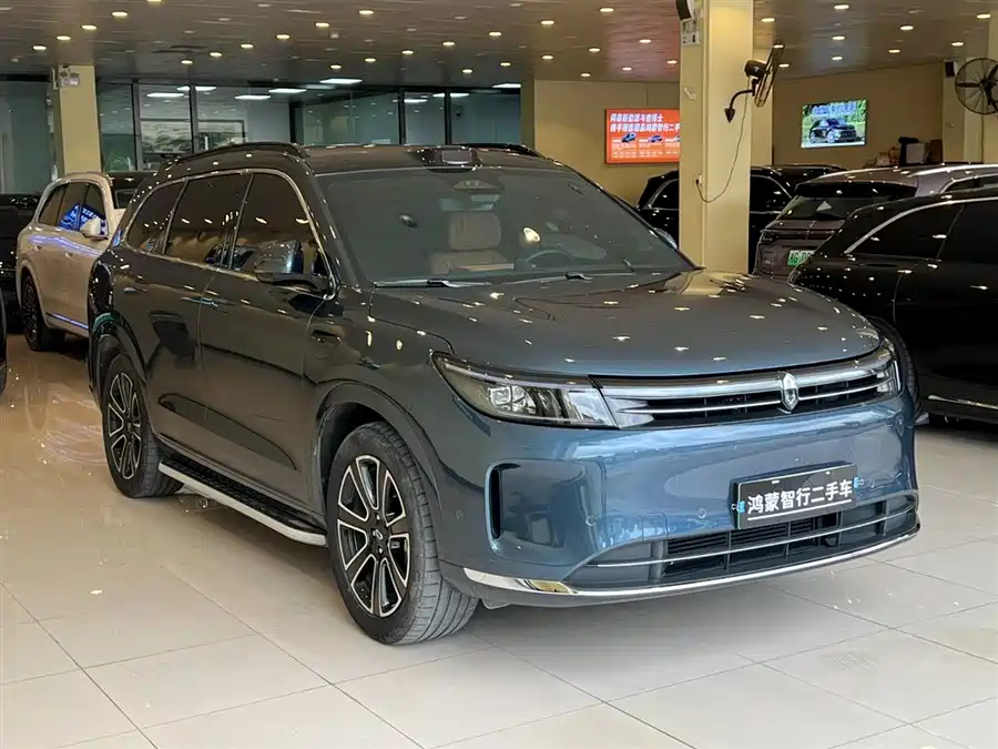 AITO Wenjie M7