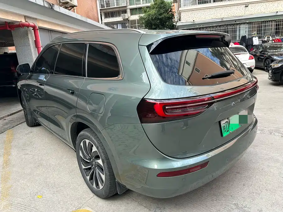 AITO Wenjie M7