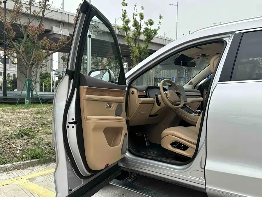 AITO Wenjie M7