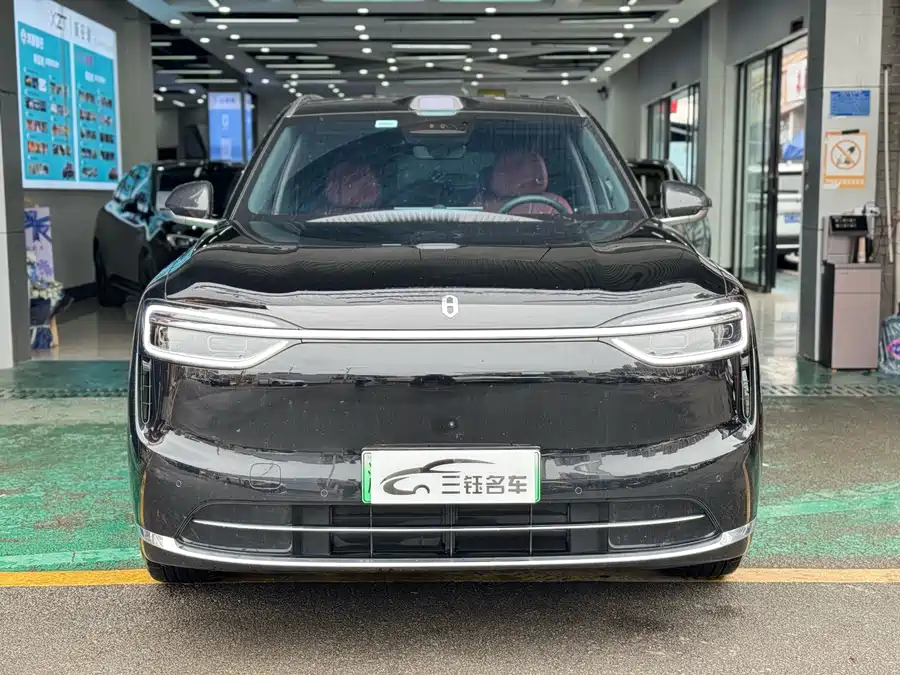 AITO Wenjie M7
