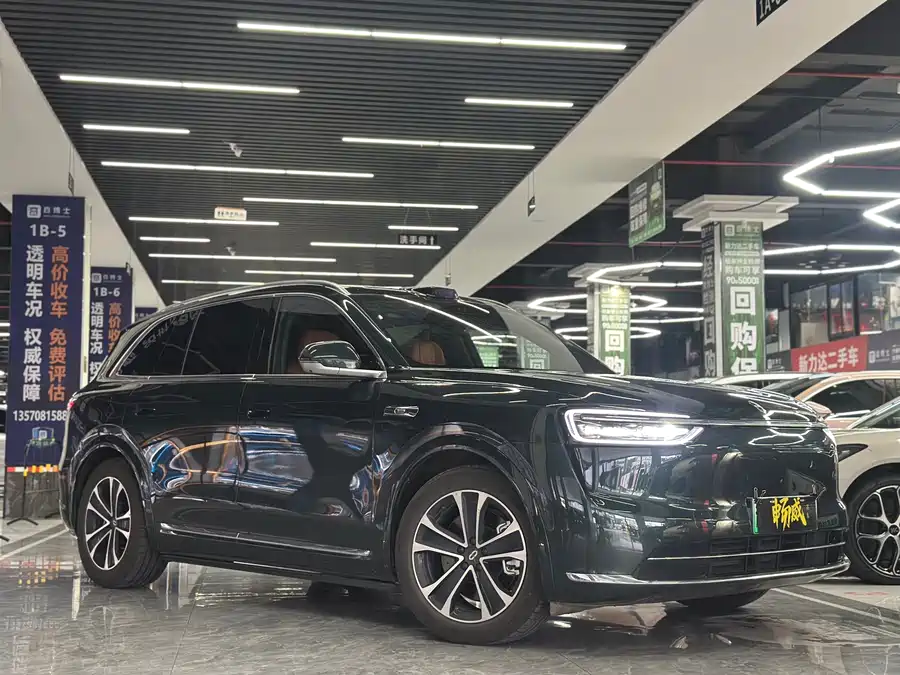 AITO Wenjie M7