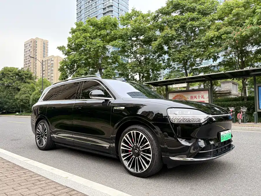 AITO Wenjie M9