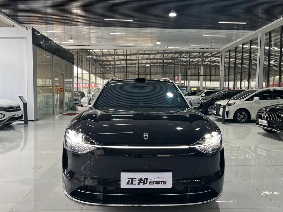 AITO Wenjie M9