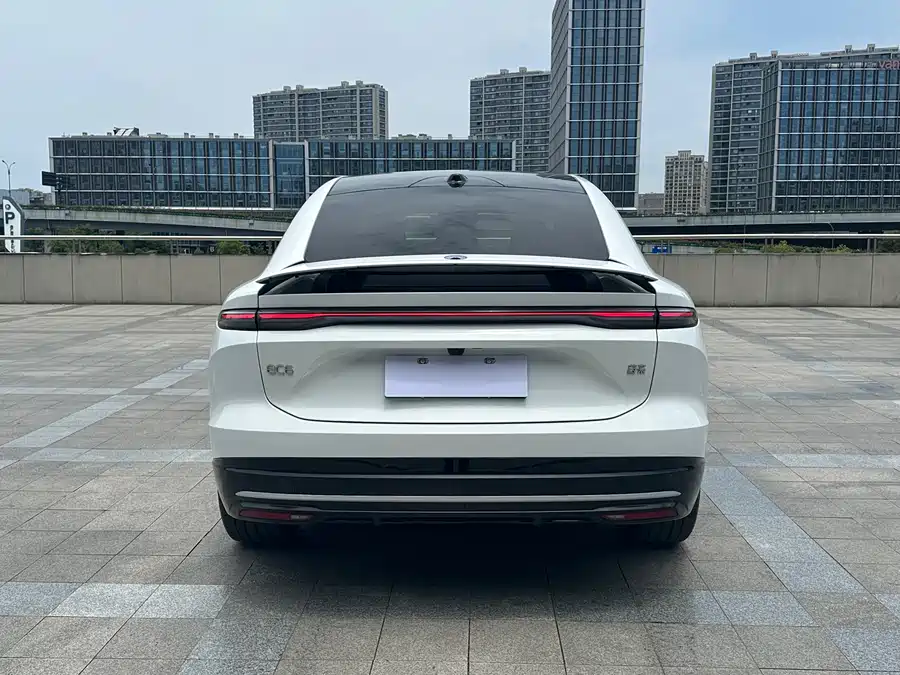 NIO EC6