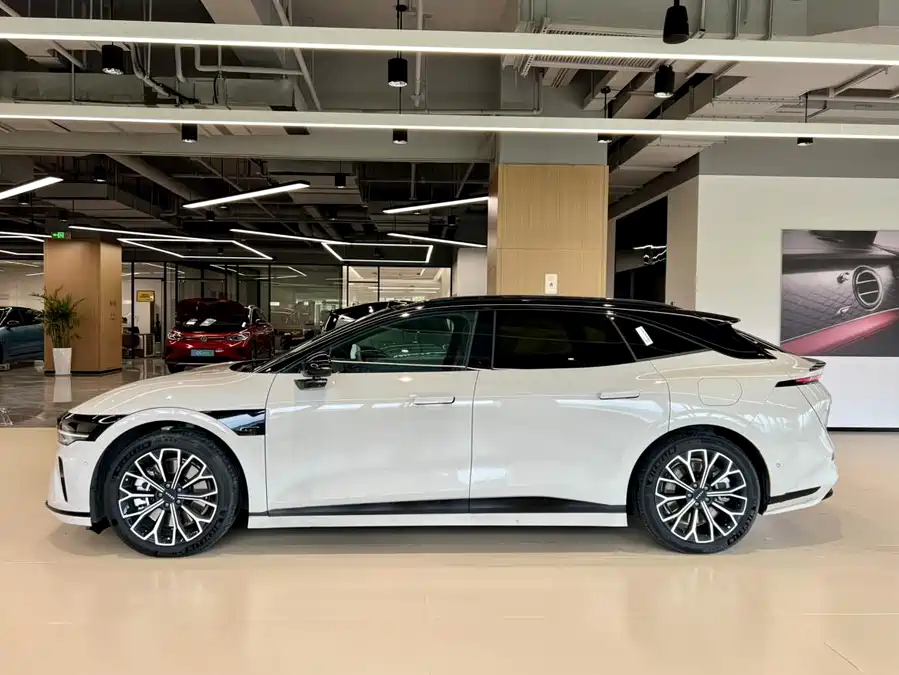 Zeekr 007GT