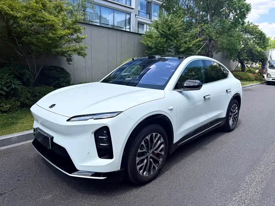 NIO EC6