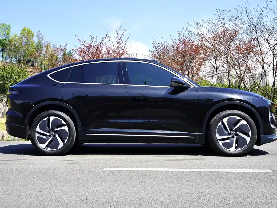 NIO EC6