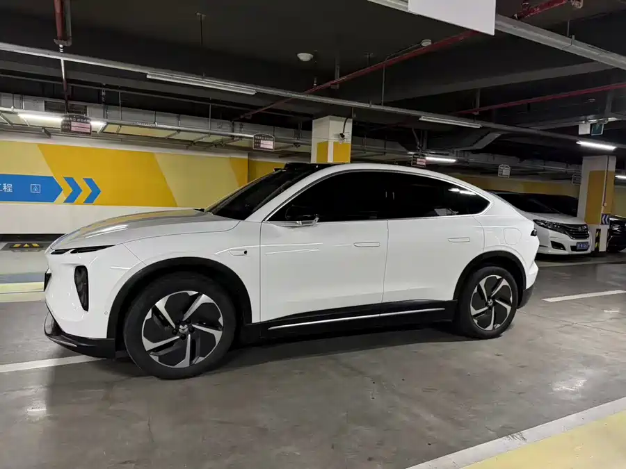 NIO EC6