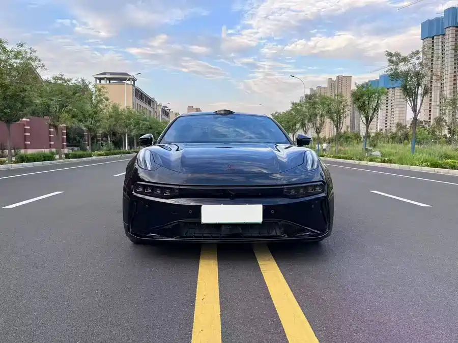 Zeekr 001