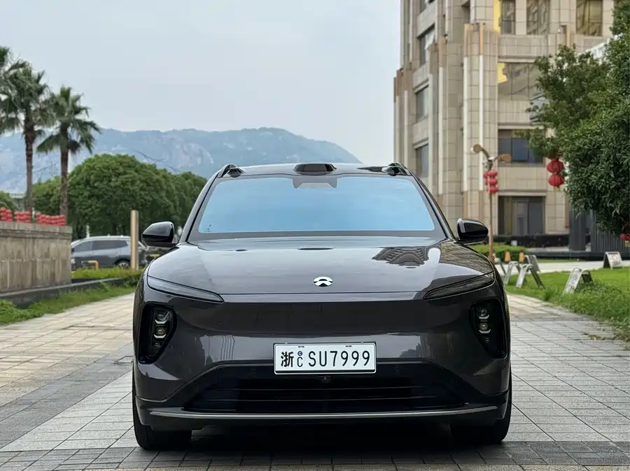 NIO ES6