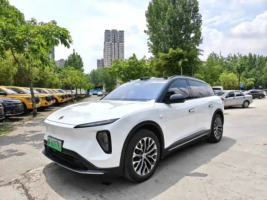 NIO ES6