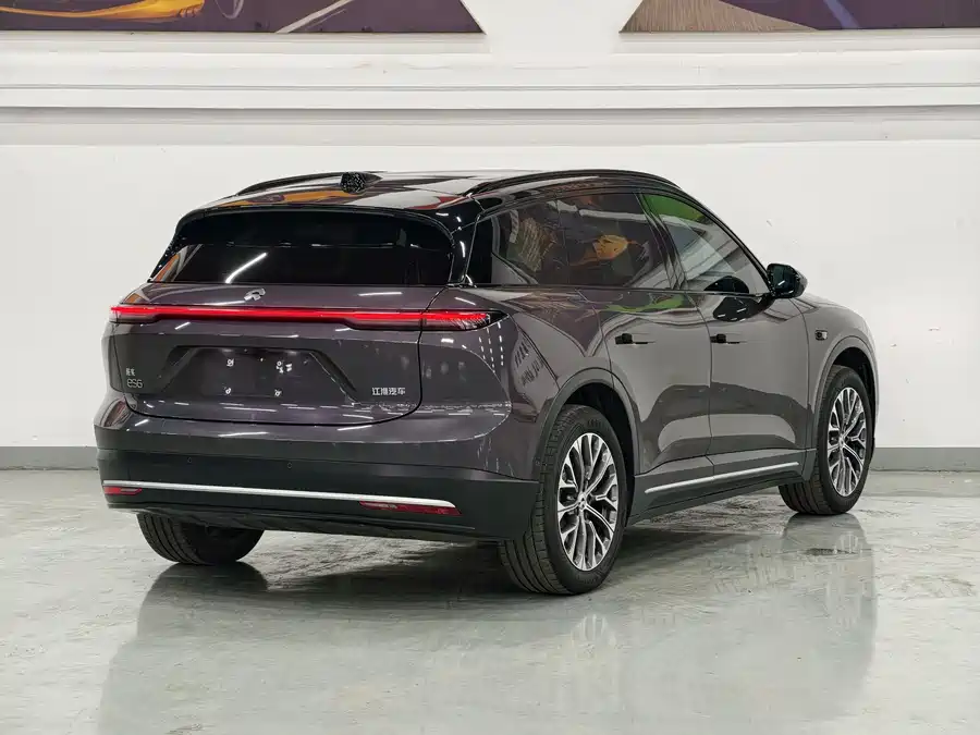 NIO ES6