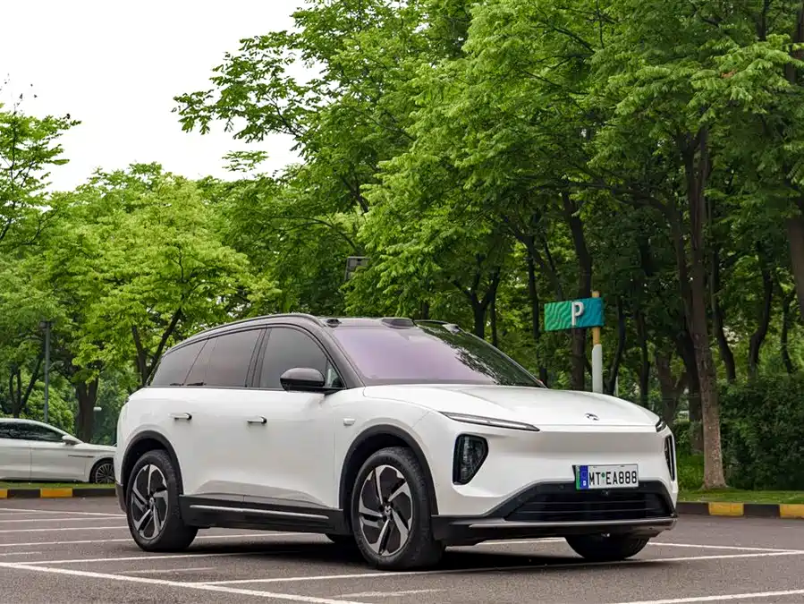 NIO ES6