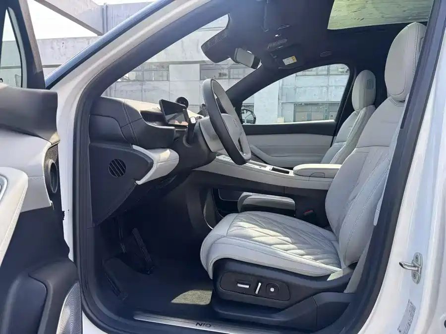 NIO ES6