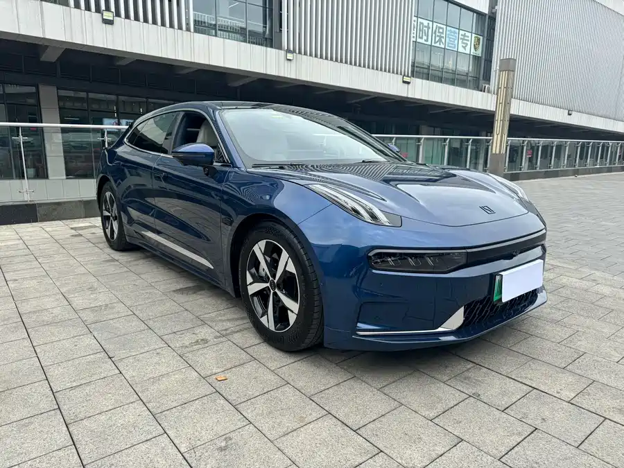 Zeekr 001