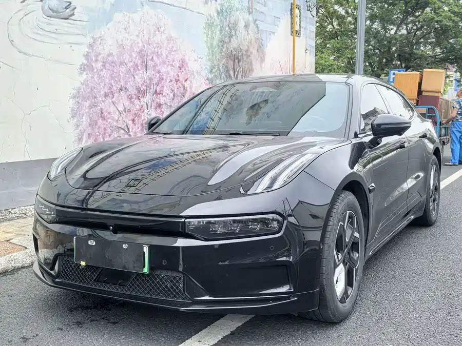 Zeekr 001