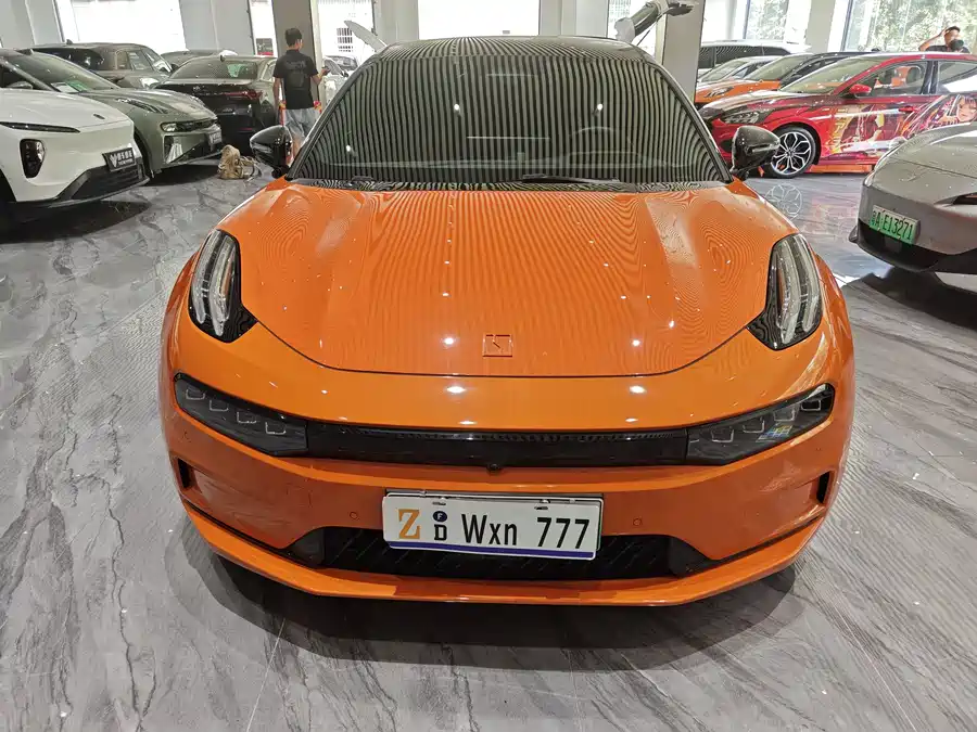 Zeekr 001