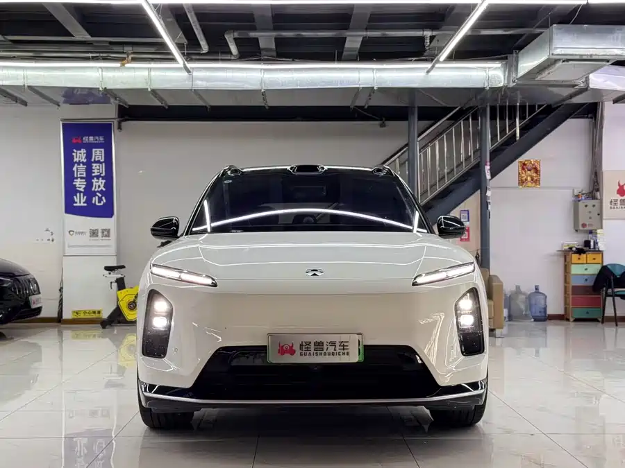 NIO ES6