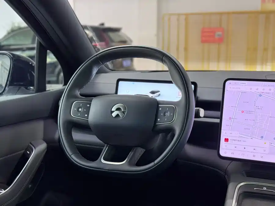 NIO ES6