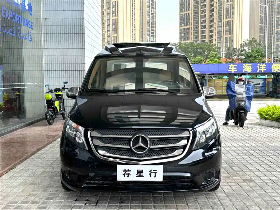 Mercedes Benz Vito