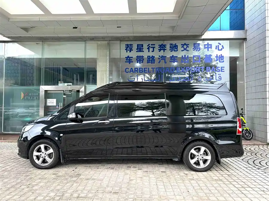 Mercedes Benz Vito