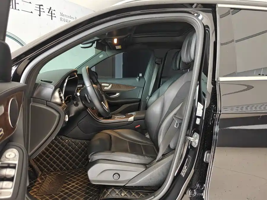 Mercedes Benz GLC