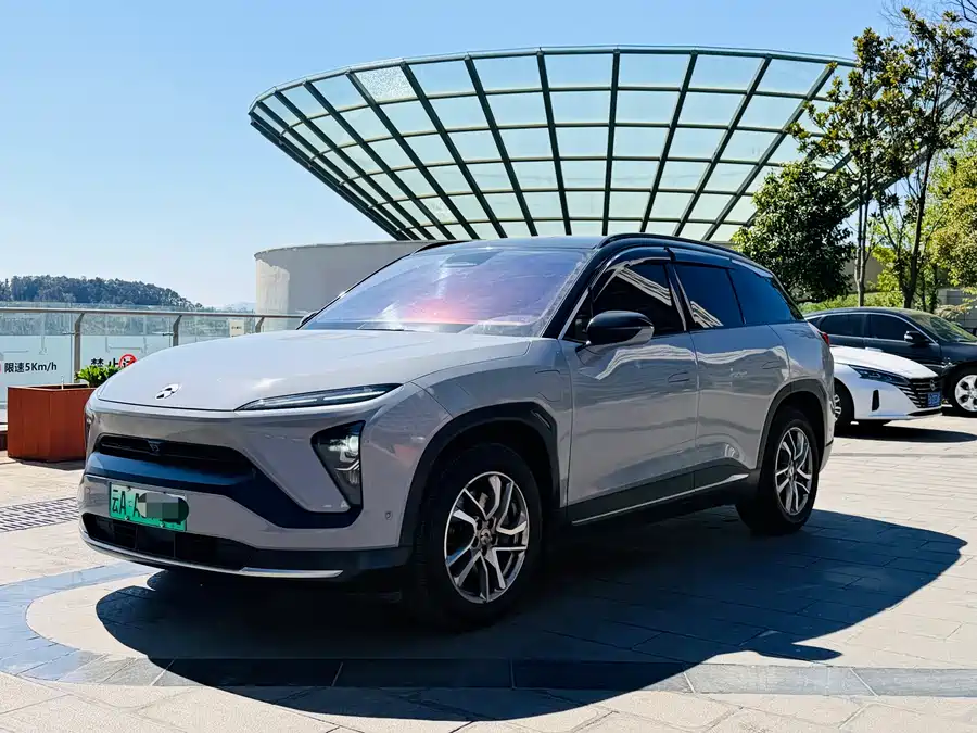 NIO ES6