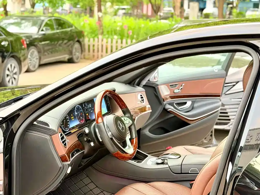 Mercedes Benz Maybach S-Class