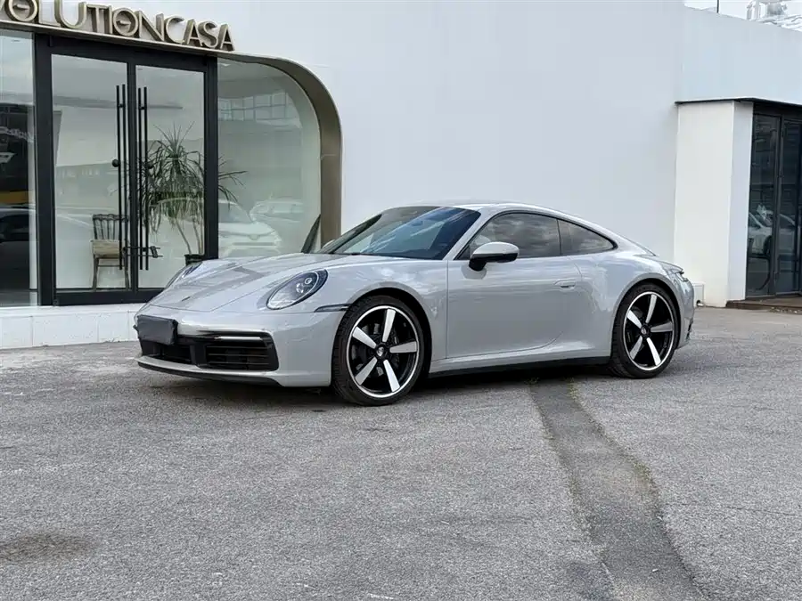 Porsche 911