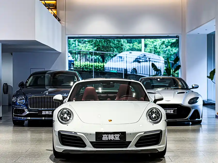 Porsche 911
