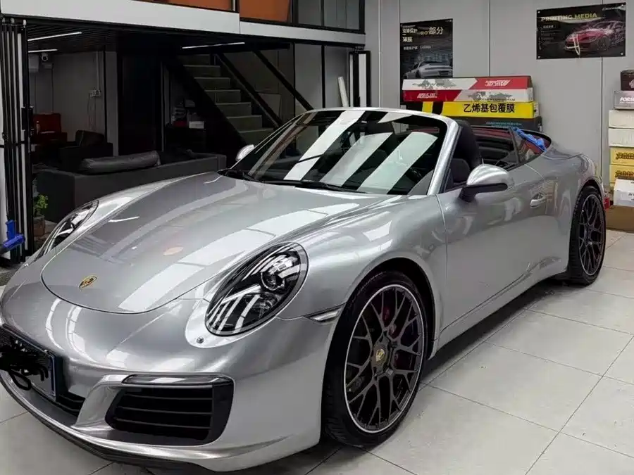 Porsche 911