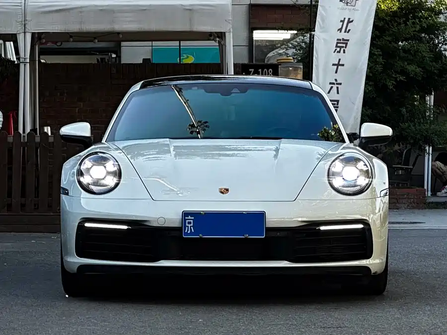 Porsche 911