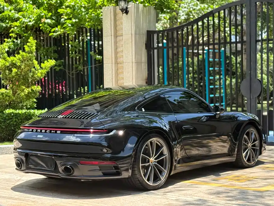 Porsche 911